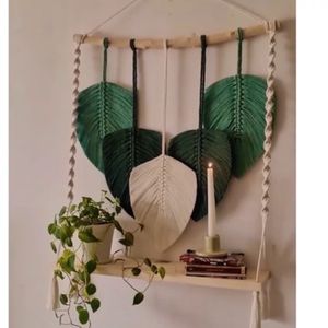 شلف چوبی عیدانه مکرومه