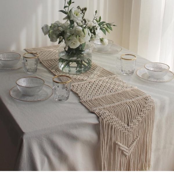 ست رانر میز مکرومه بافی همراه دیوار کوب برگ مدل اسو