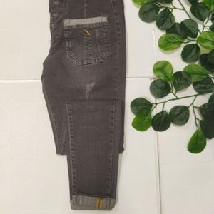 خرید آنلاین شلوار لی مام فیت دم پا پاکتی زنانه shl6r