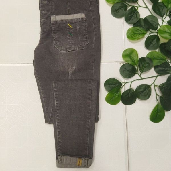 شلوار لی مام فیت دم پا پاکتی زنانه shl6r