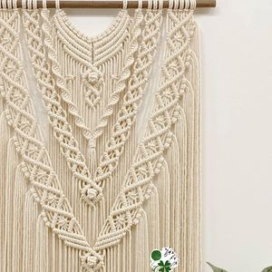 خرید انلاین دیوارکوب مکرومه بافی طرح آبشارسبز