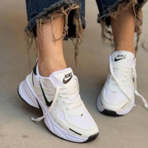 کفش اسپرت برند V2K ویتوکی ترند سال سایز 37 تا 40 قیمت استثنایی کفش الماس