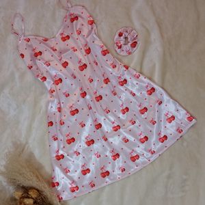 لباس خواب ساتن ابریشم زنانه مدل نگین