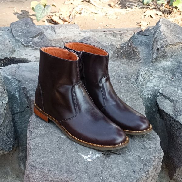 نیم بوت زنانه چرم طبیعی مدل ناتالی کلاسیک قهوه ای