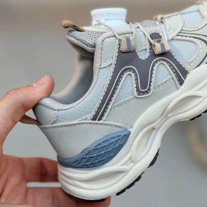 خرید اینترنتی قیمت کتونی بچگانه طرح M از کاکا کد 4102002