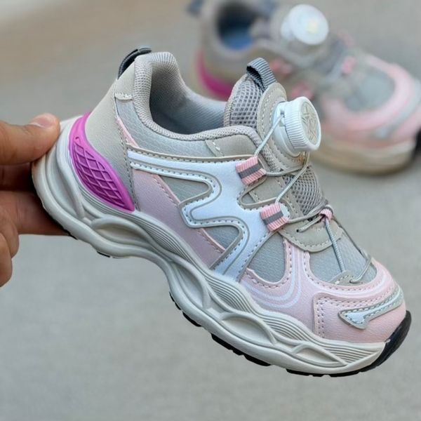 کتونی بچگانه طرح M از کاکا کد 4102002