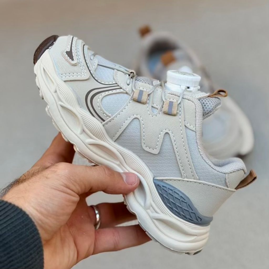 خرید اینترنتی قیمت کتونی بچگانه طرح M از کاکا کد 4102002