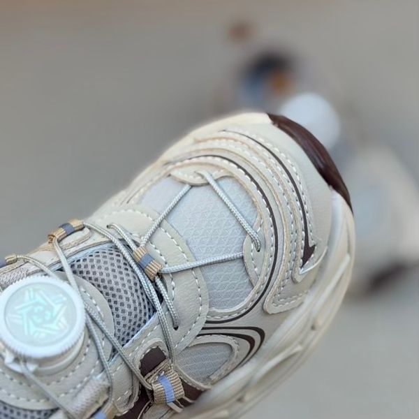 کتونی بچگانه طرح M از کاکا کد 4102002