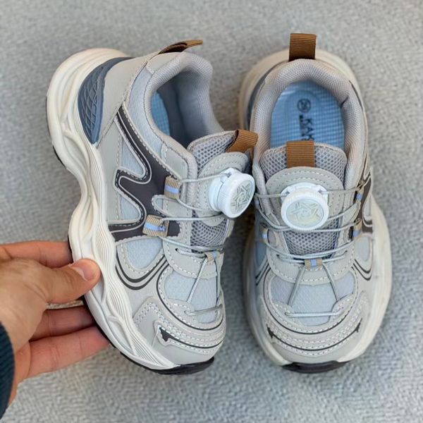 کتونی بچگانه طرح M از کاکا کد 4102002