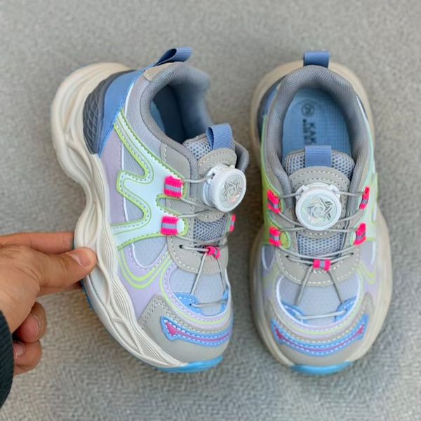 کتونی بچگانه طرح M از کاکا کد 4102002