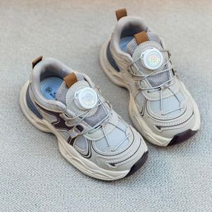 خرید اینترنتی قیمت کتونی بچگانه طرح M از کاکا کد 4102002