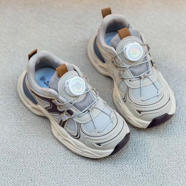 کتونی بچگانه طرح M از کاکا کد 4102002