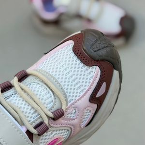 خرید اینترنتی قیمت کتونی بچگانه طرح هوبی بییر چسبی از کاکا کد 4102001