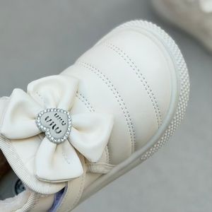 خرید اینترنتی قیمت بوت بچگانه طرح پاپیون مین مین از توباکو کد 4101604