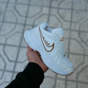 قیمت ارزان کفش اسپرت زنانه و دخترانه ،کتونی نایک