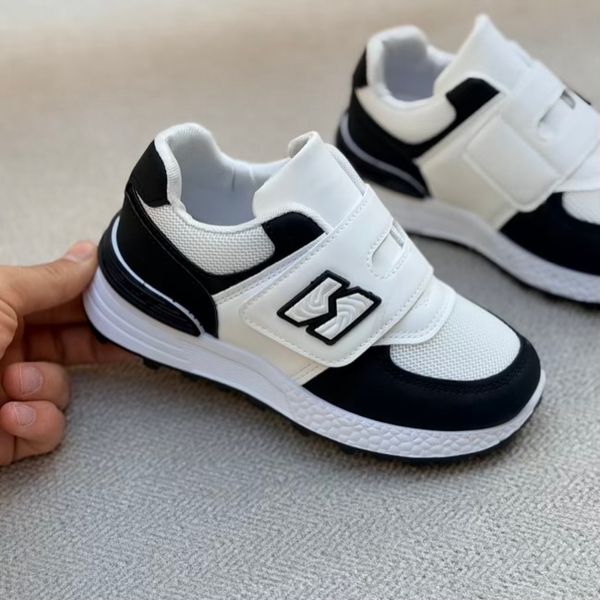 کتونی بچگونه طرح N چسبی از کاشوز کد 4102201