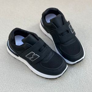 خرید اینترنتی قیمت کتونی بچگونه طرح N چسبی از کاشوز کد 4102201