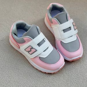 خرید اینترنتی قیمت کتونی بچگونه طرح N چسبی از کاشوز کد 4102201