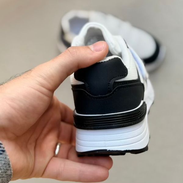 کتونی بچگونه طرح N چسبی از کاشوز کد 4102201