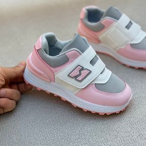 خرید اینترنتی قیمت کتونی بچگونه طرح N چسبی از کاشوز کد 4102201