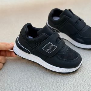 خرید اینترنتی قیمت کتونی بچگونه طرح N چسبی از کاشوز کد 4102201