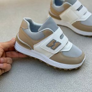 خرید اینترنتی قیمت کتونی بچگونه طرح N چسبی از کاشوز کد 4102201