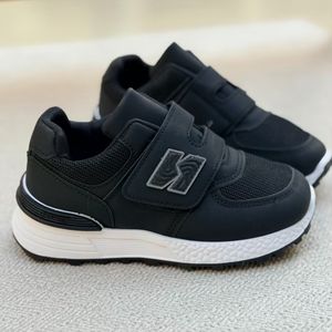 خرید اینترنتی قیمت کتونی بچگونه طرح N چسبی از کاشوز کد 4102201