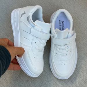 خرید اینترنتی قیمت ونس بچگانه طرح بومرنگ از بری کیدز کد 4102005