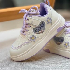 خرید اینترنتی قیمت ونس بچگانه طرح لبوبو گل از A+B کد 4102004