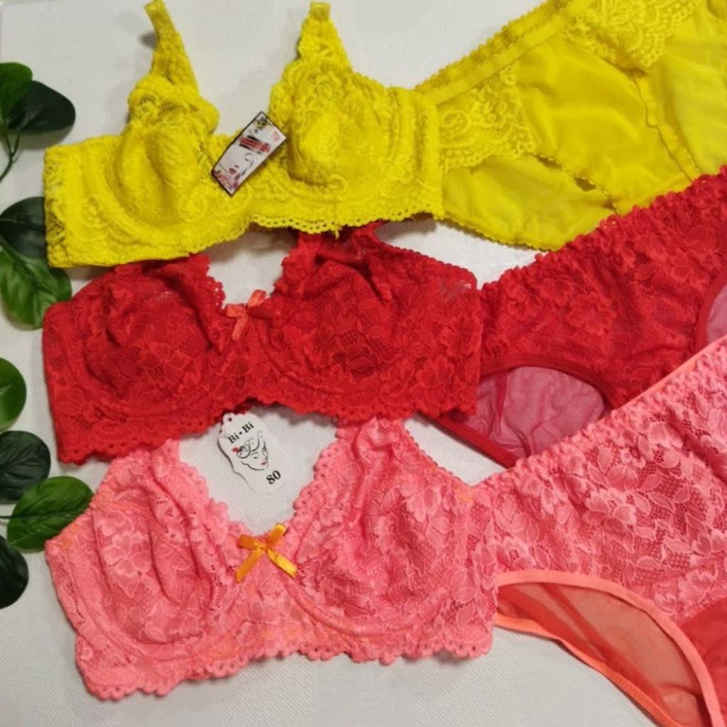 خرید اینترنتی ست شورت و سوتین فنردار گیپوری زنانه st63ق4y