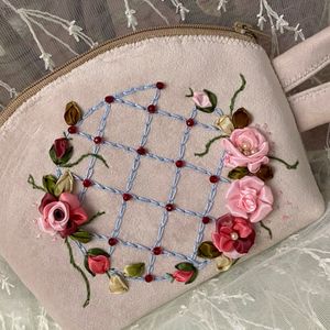 کیف لوازم آرایش مدل حصار گل