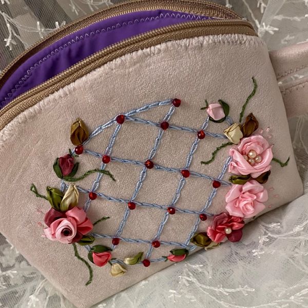 کیف لوازم آرایش مدل حصار گل