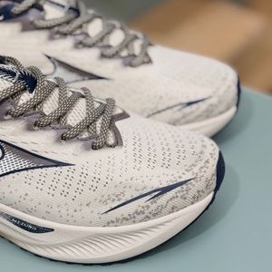 خرید اینترنتی قیمت کتونی رانینگ میزانو آسترو پلاس کد 4051904