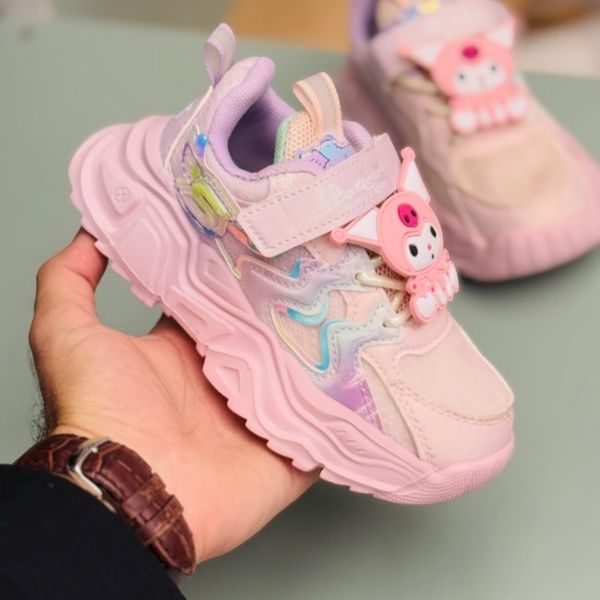 کتونی بچگانه طرح S از وینستار کد 4051601