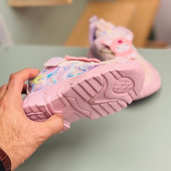 کتونی بچگانه طرح S از وینستار کد 4051601