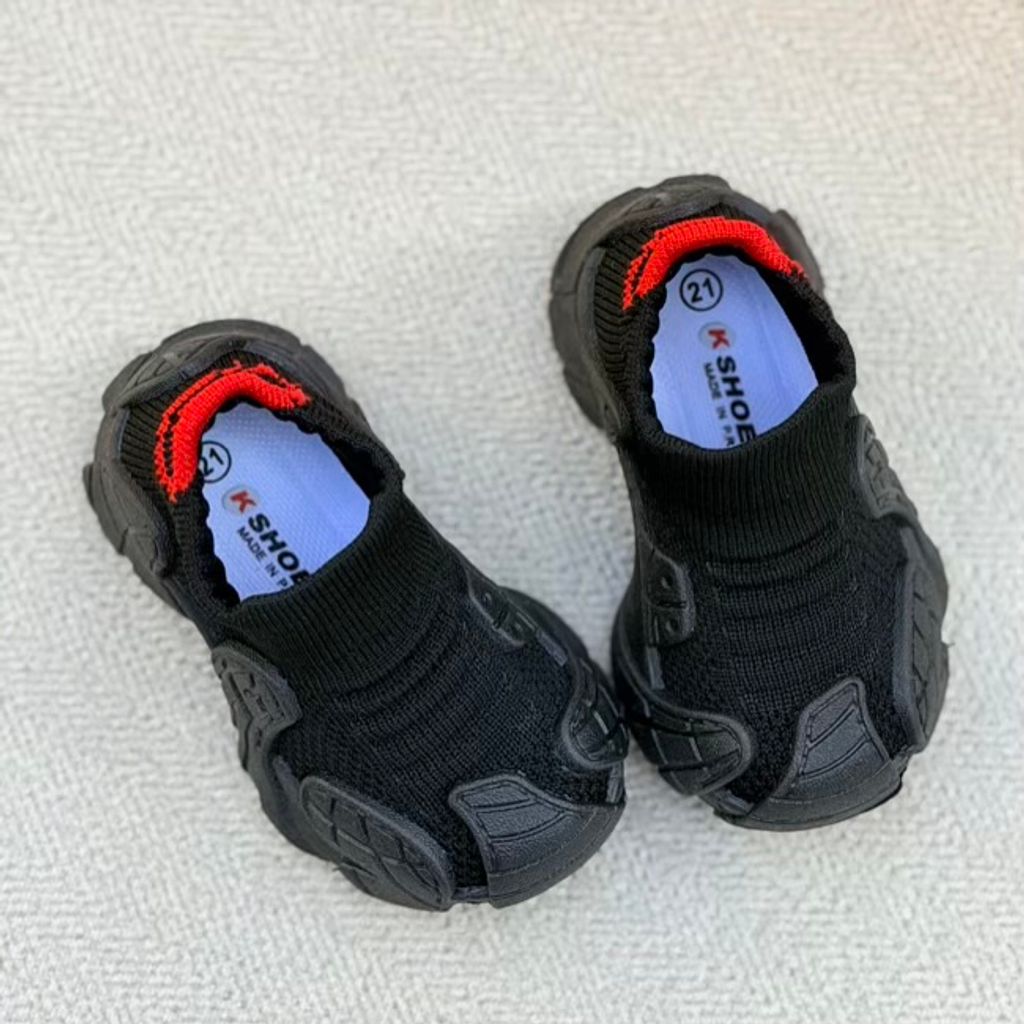 خرید اینترنتی قیمت کتونی بچگانه جورابی طرح ونوم لبخند از کاشوز کد 4102306