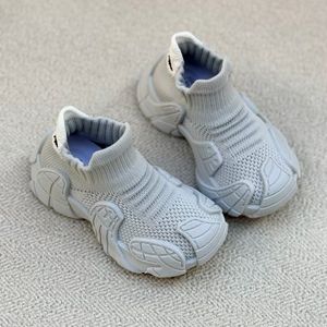 خرید اینترنتی قیمت کتونی بچگانه جورابی طرح ونوم لبخند از کاشوز کد 4102306