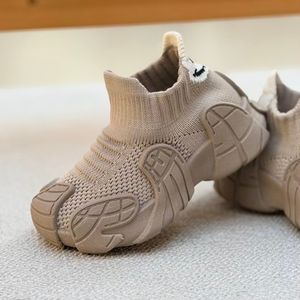 خرید اینترنتی قیمت کتونی بچگانه جورابی طرح ونوم لبخند از کاشوز کد 4102306