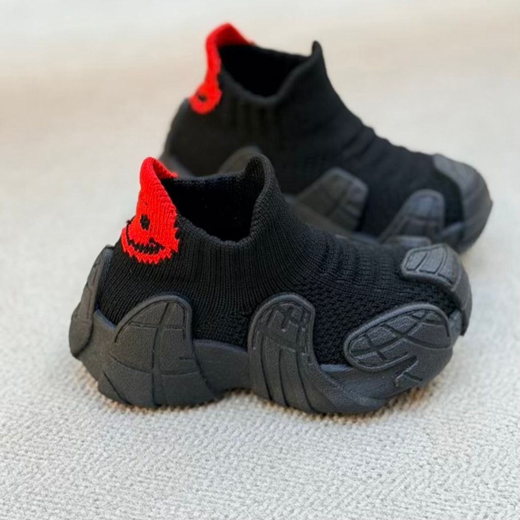 خرید اینترنتی قیمت کتونی بچگانه جورابی طرح ونوم لبخند از کاشوز کد 4102306