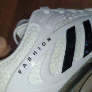 مشخصات کتونی مردانه اسپرت آدیداس dx سفید کیفیت بالا