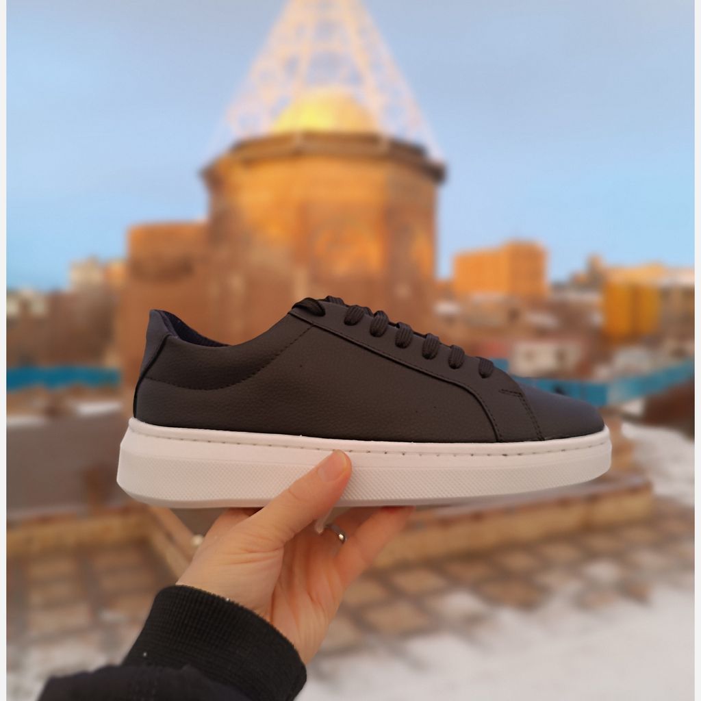 خرید آنلاین کتونی مردانه ونس مشکی زیره سفید زارا کیفیت بالا