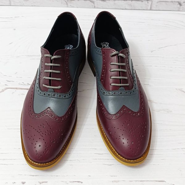 کفش مردانه مجلسی چرم طبیعی دستدوز مدل نیلسون زرشکی طوسی