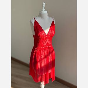 فروش اینترنتی لباس خواب ساتن توری و کاستوم(جهت مشاهده تنخور کارها پیام بگذارید لطفا)