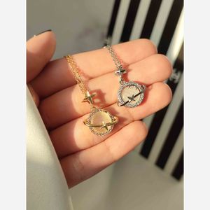 گردنبند زحل زنانه