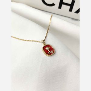 مشخصات گردنبند مینا کاری 