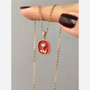 گردنبند مینا کاری 