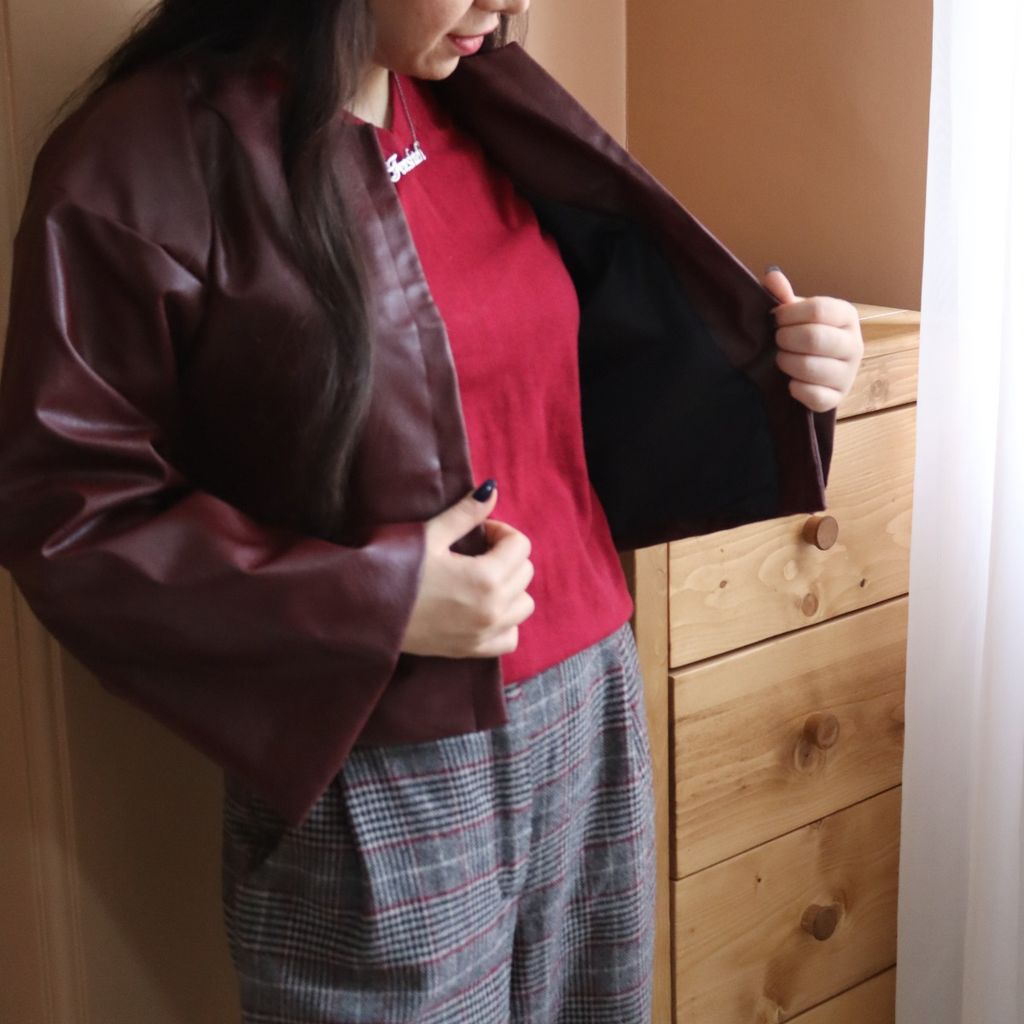 مشخصات کت چرم مات زنانه کوتاه