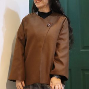 خرید اینترنتی پالتو کوتاه زنانه قهوه ای آستردار