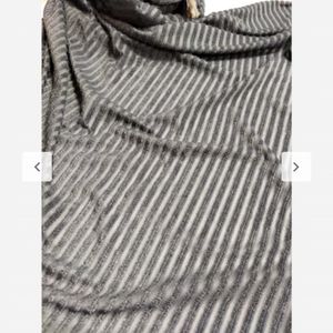 مشخصات شال مخمل پلیسه با مخمل های برجسته