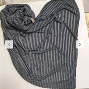 مشخصات شال مخمل پلیسه با مخمل های برجسته